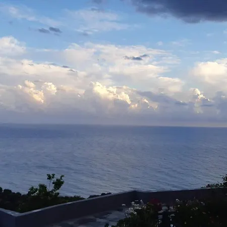 別荘 Medioevo Mare ピショッタ